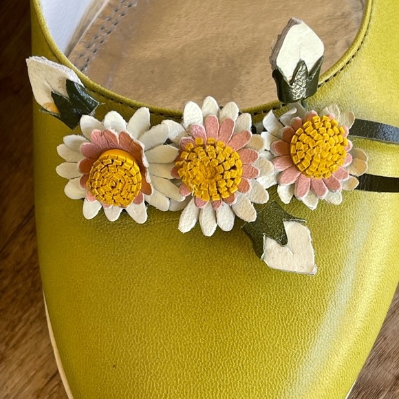 LEA FOSCATI Beautiful Soft Green Leather Ballet Flats Handmade Flowers 38 ITALY! - Picture 2 of 14